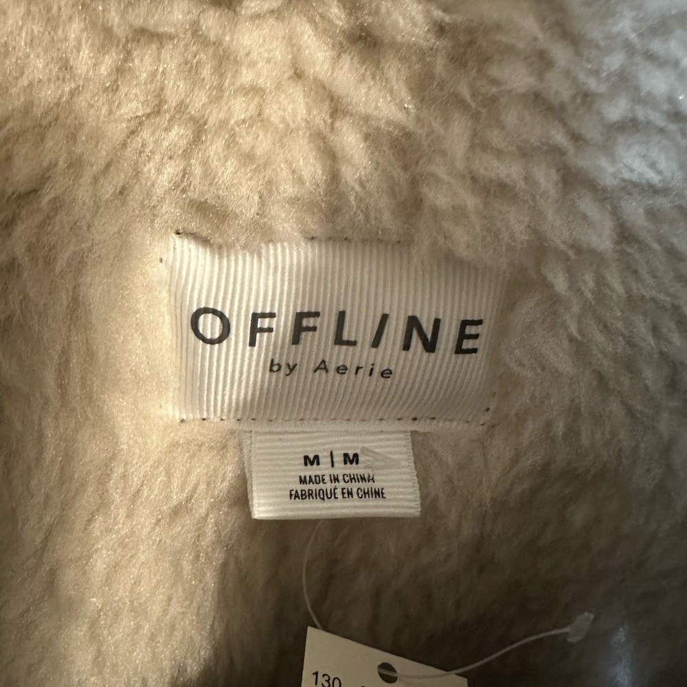 Aerie Cream Sherpa Lined Vest NWT - Picture 7 of 16